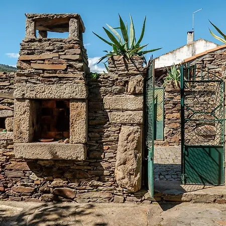 Casa Dos Araujos Εξοχικό σπίτι Μιραντέλα
